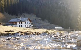 Rifugio Malga Ra Stua